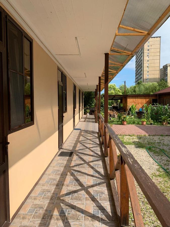 גגרה Apartments On Lakoba מראה חיצוני תמונה
