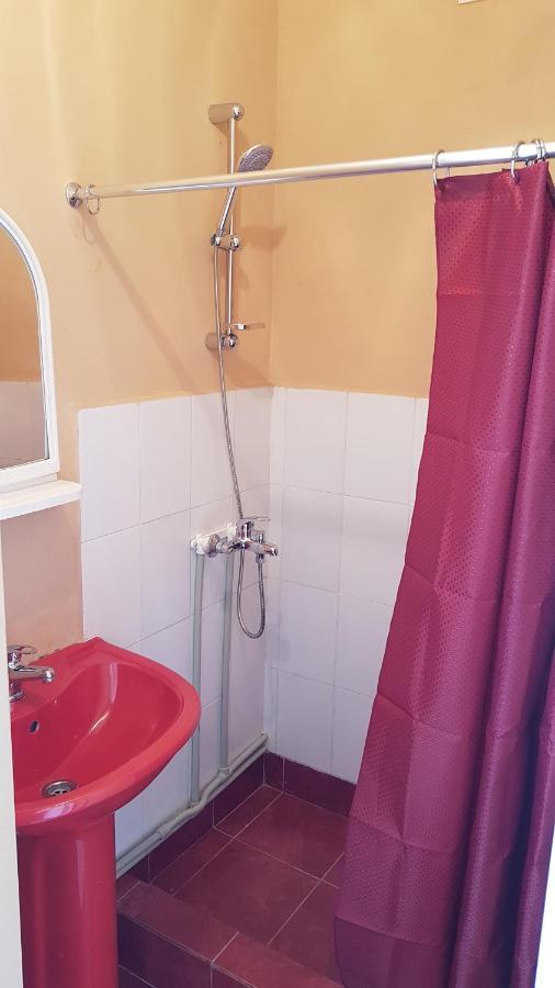 גגרה Apartments On Lakoba מראה חיצוני תמונה