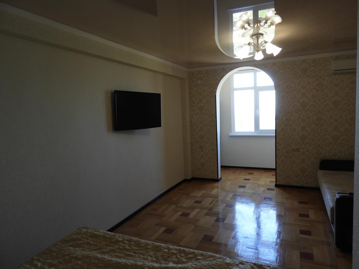 גגרה Apartments On Lakoba מראה חיצוני תמונה