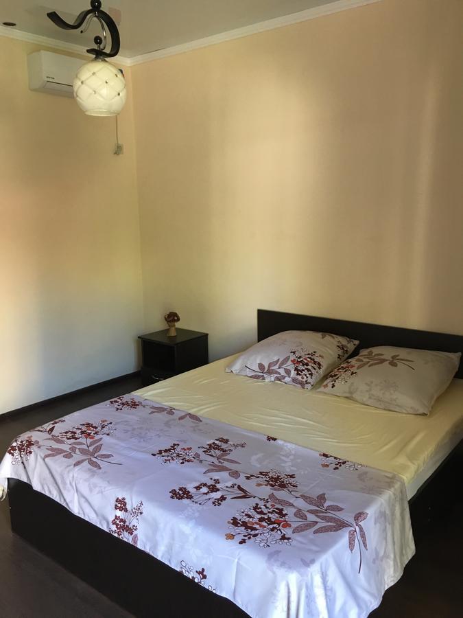 גגרה Apartments On Lakoba מראה חיצוני תמונה